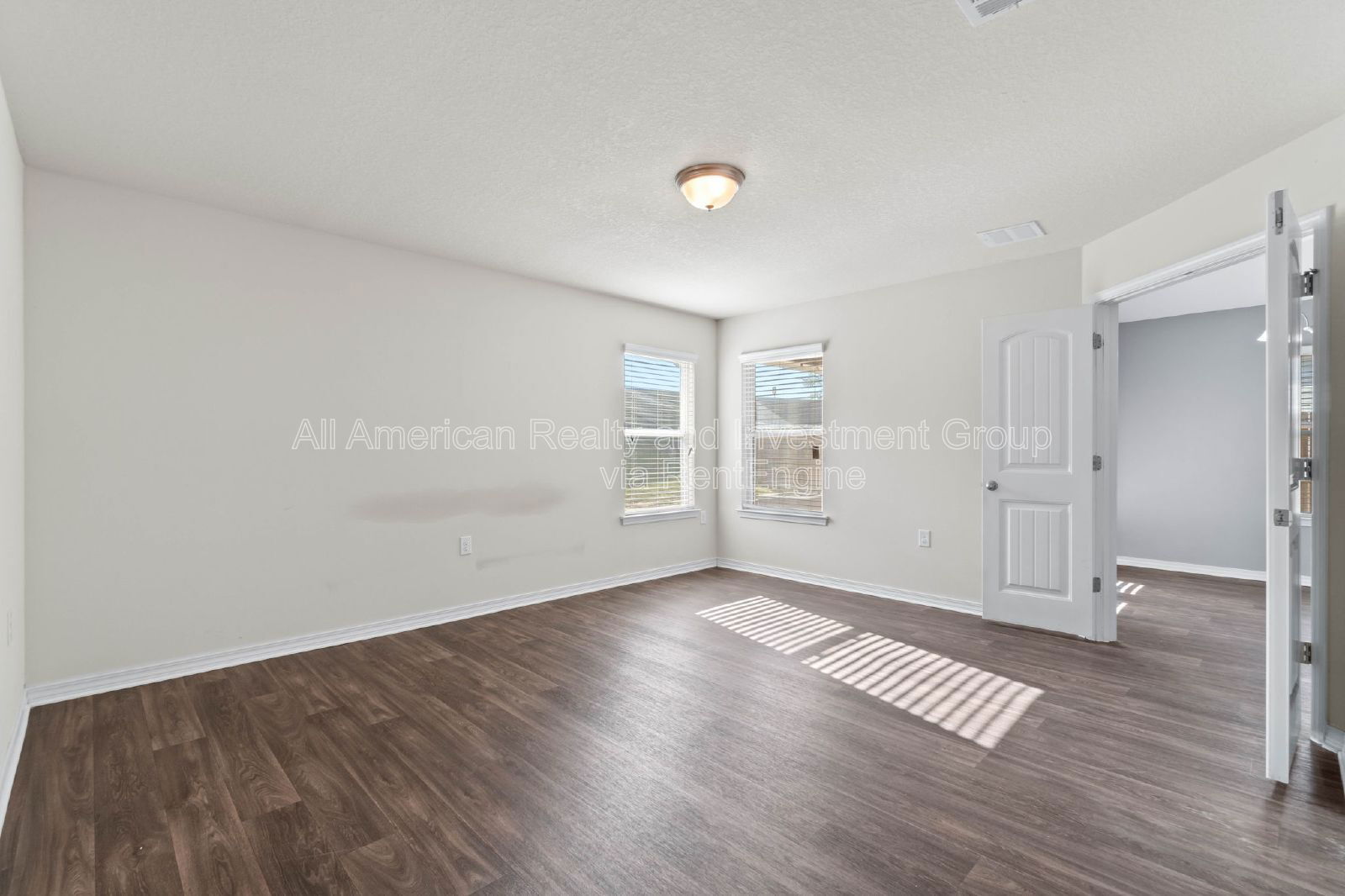 Building Photo - 229 Croft Cir