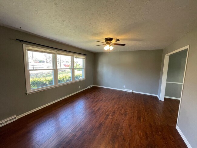 Building Photo - What a Beautiful home at 2500sq ft!  A cha...