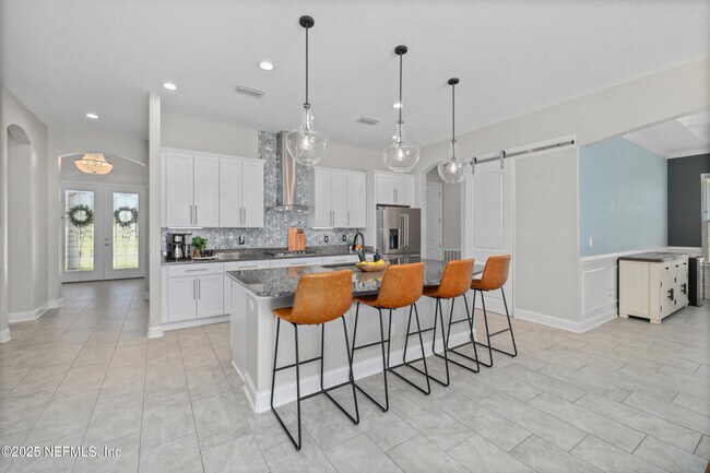 Building Photo - 318 Windwalker Dr