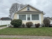 Building Photo - 940 Lindbergh Ave