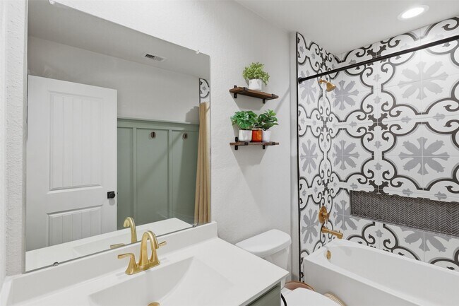 Building Photo - 710 Desert Pea Ln