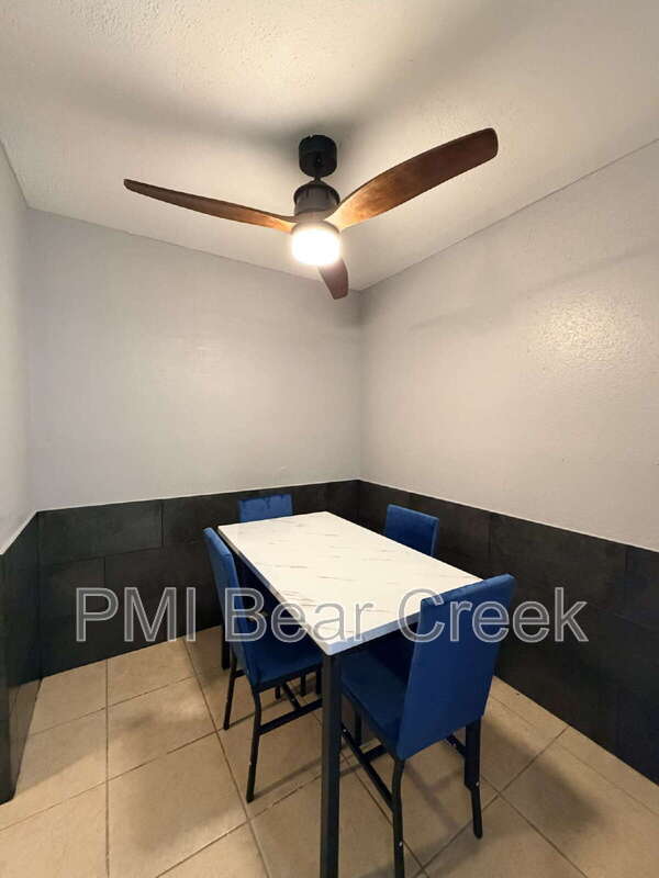 Building Photo - 9550 Deering Dr
