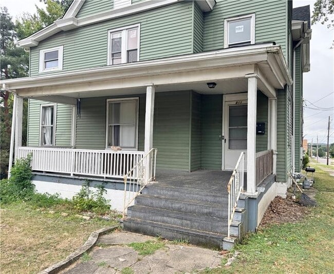 Primary Photo - 811 Carlisle St