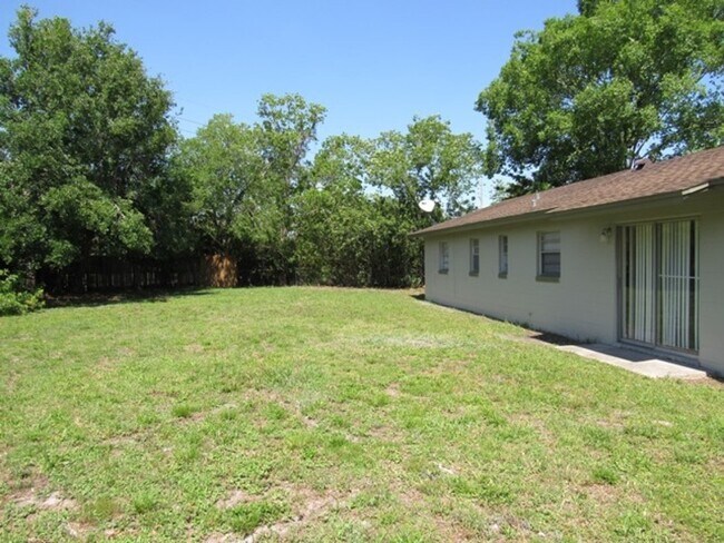 Building Photo - 5179 Lanette St