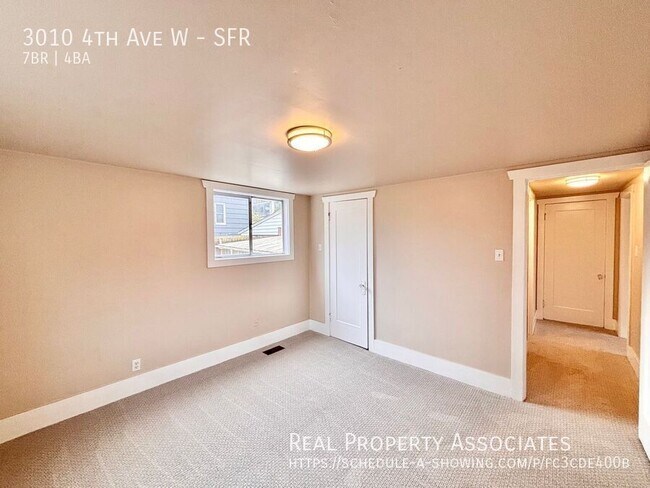 Building Photo - 3010 4th Ave W