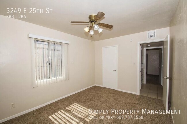 Building Photo - Great 3 bed 2 bath near UofA/ downtown Tuc...