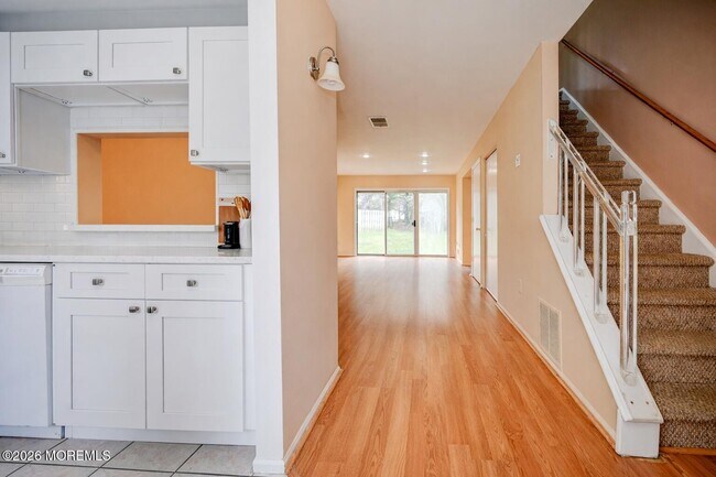 Building Photo - 28 Morgan Pl