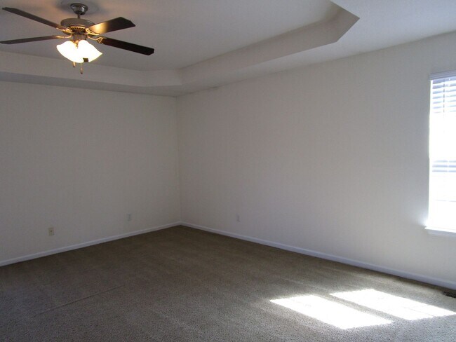 Building Photo - 5004-5006 Carrie Ridge Dr.