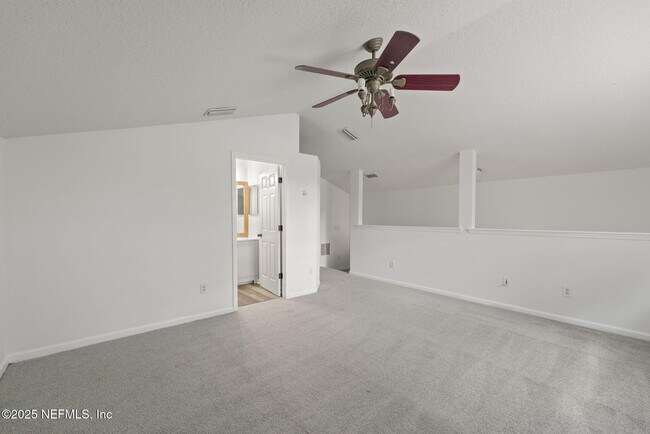 Building Photo - 721 Hazelmoor Ln