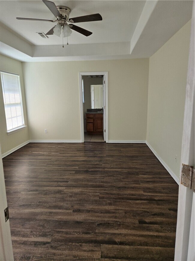 Building Photo - 1703 N Valor