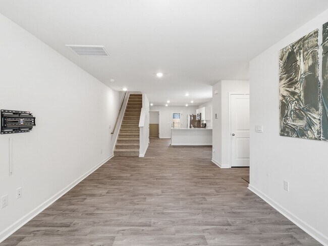 Building Photo - Newly Built 3BD, 2.5BA End Unit Raleigh Townhome with a Fenced Yard in a Prime Location