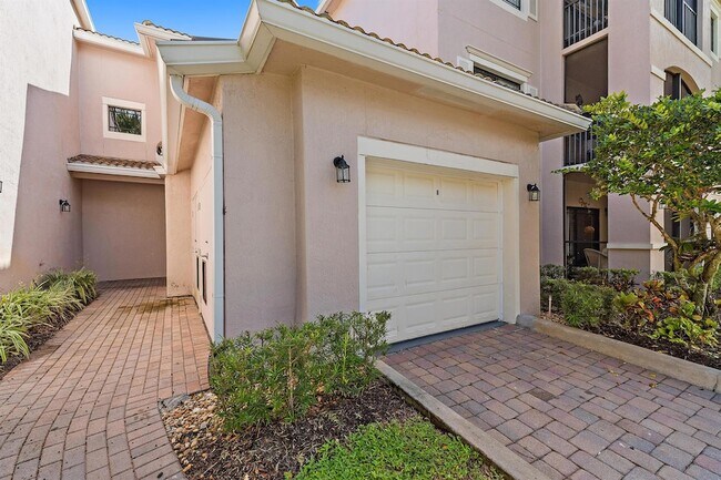 Building Photo - 2806 Veronia Dr
