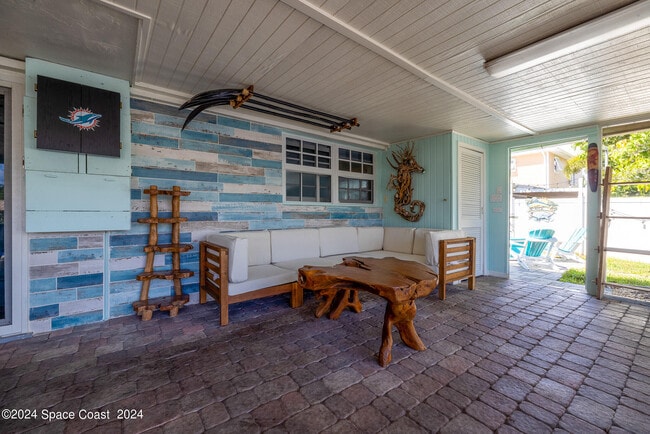 Building Photo - 403 N Neptune Dr
