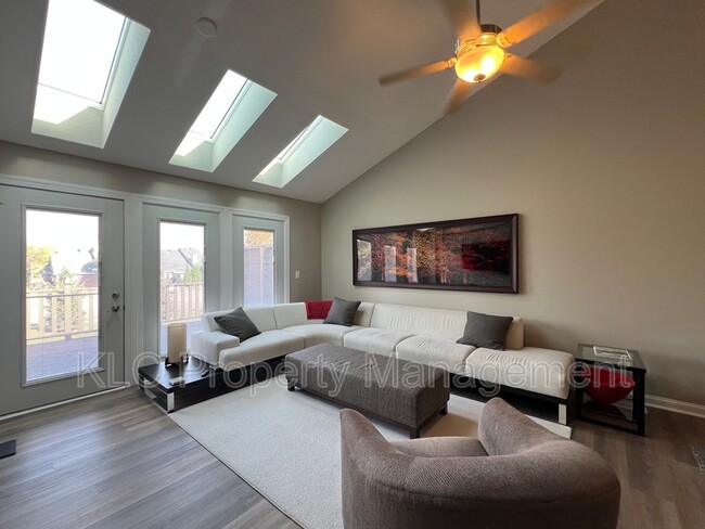 Building Photo - 5978 EP True Pkwy