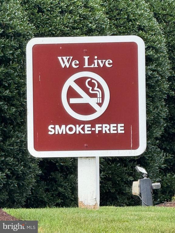 Building Photo - 5225 Pooks Hill Rd