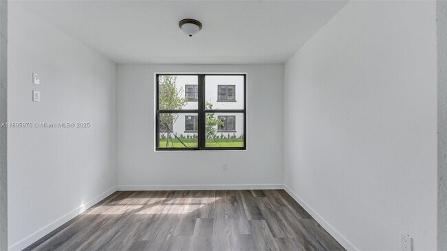 Building Photo - 13370 SW 251st Terrace