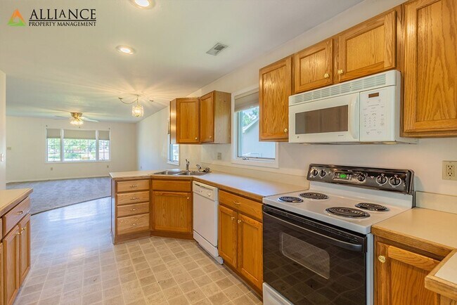 Building Photo - East side of Manhattan!