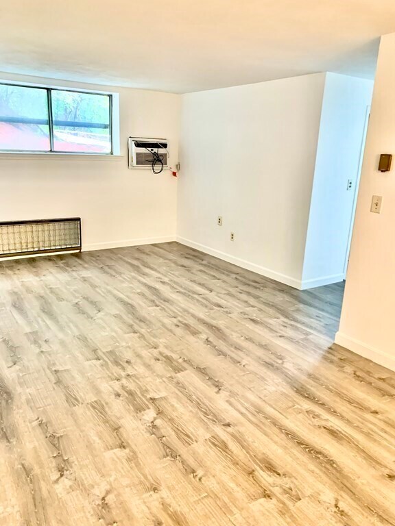 Building Photo - 395 Revere Beach Pkwy