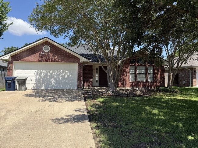 Building Photo - 1505 Richland Ct N