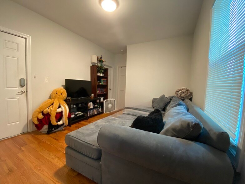 Building Photo - 400 Cardinal Medeiros Ave