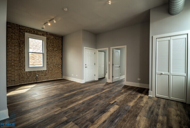 Floorplan - 1758 W. 21st Pl. / 2115 S. Wood St.