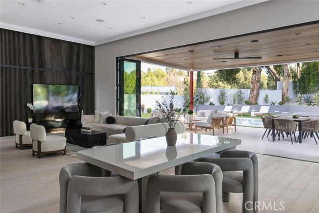 Building Photo - 22020 Alizondo Dr