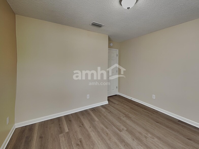 Building Photo - 3631 Silver Bluff Blvd