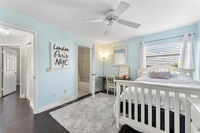 Building Photo - 8080 Covington Ct