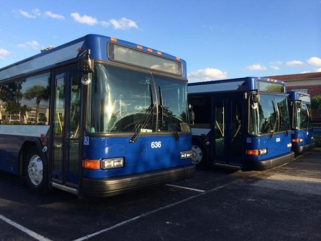 Building Photo - 4058 Ainslie Dr