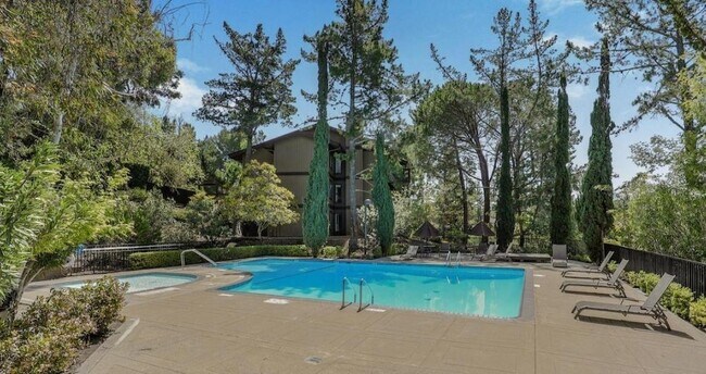 Building Photo - 3316 Brittan Ave