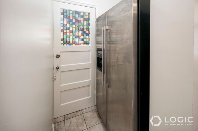 Building Photo - 1309 E 400 S