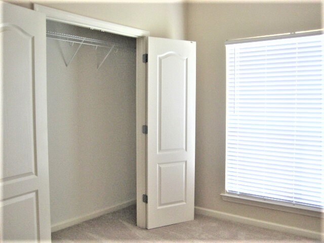 Building Photo - 7138 Arcastle Loop E