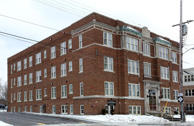 Building Photo - Swayze Apartments