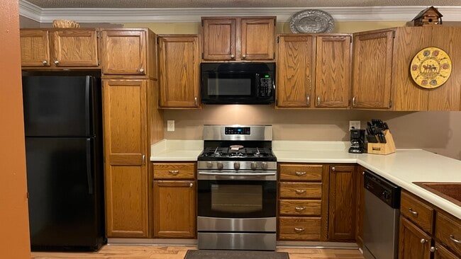 Kitchen - 229 Quail Run