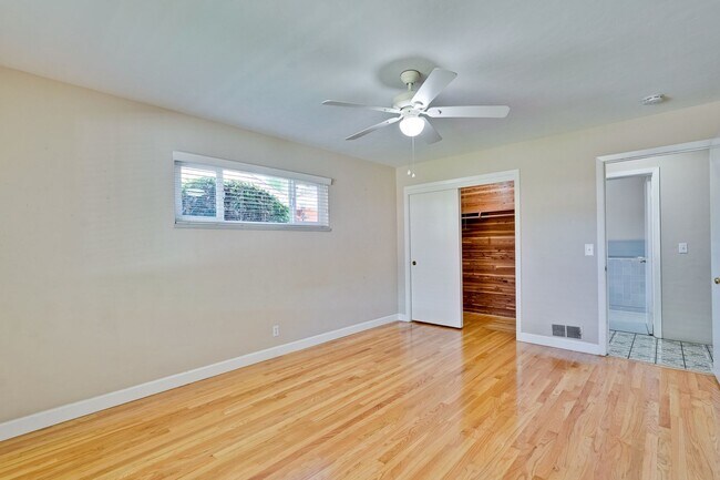 Building Photo - Midcentury Willow Glen Charmer ~ Close to ...
