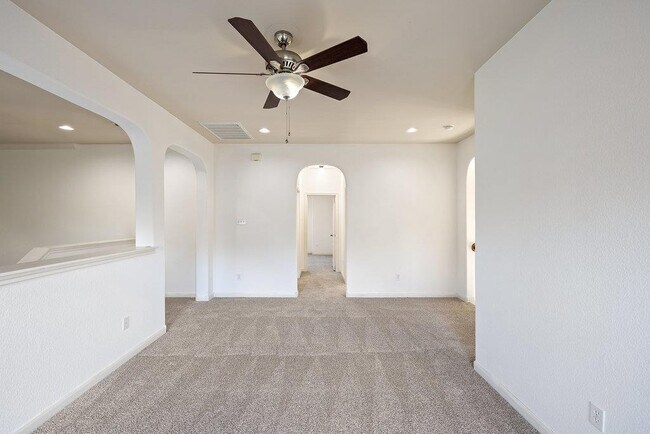 Building Photo - 2617 Salorn Way