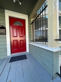 Building Photo - Large Lower Unit - 627 W Grand Ave