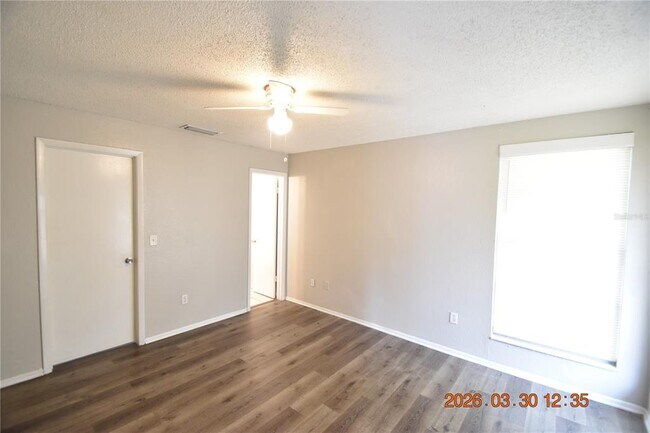 Building Photo - 2014 E Linebaugh Ave.