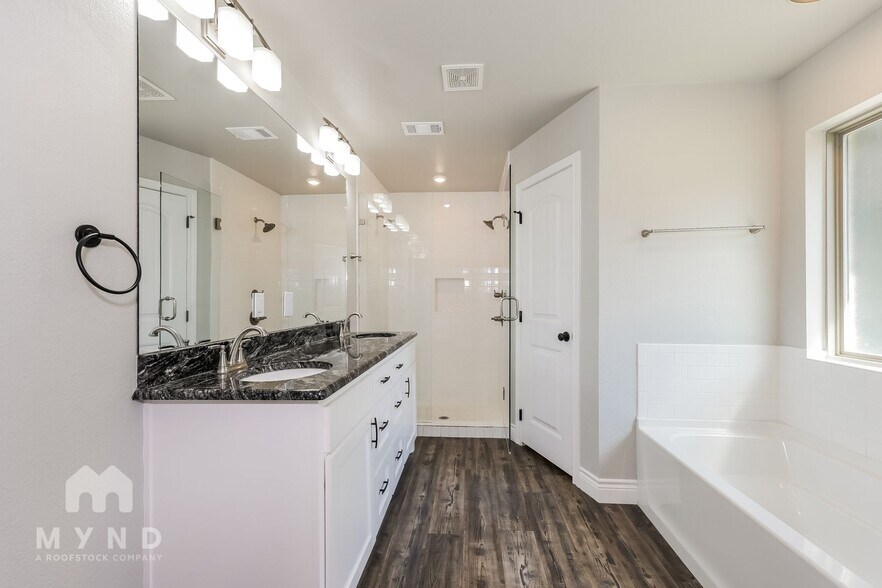 Building Photo - 109 Overhill Dr