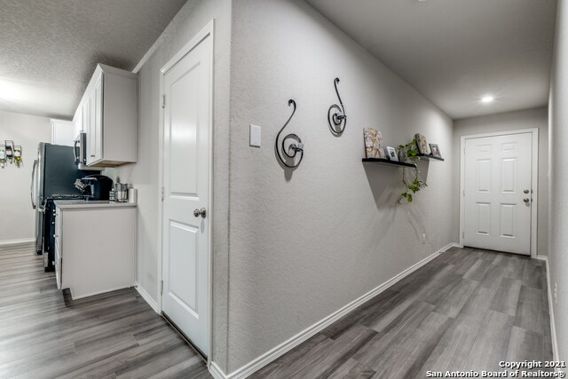 Building Photo - 31588 Bard Ln