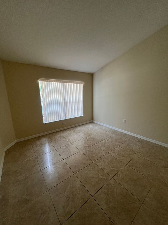 Building Photo - This home has everything you have been looking for!