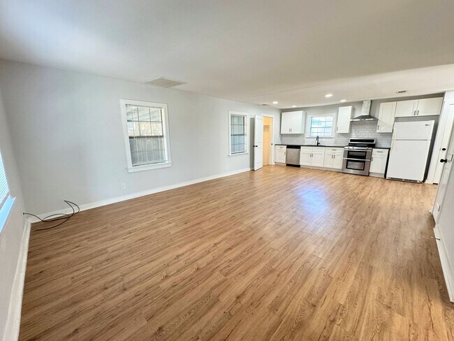 Building Photo - 5 Bedroom Home for Rent in Temple - *Save $175/Month!*