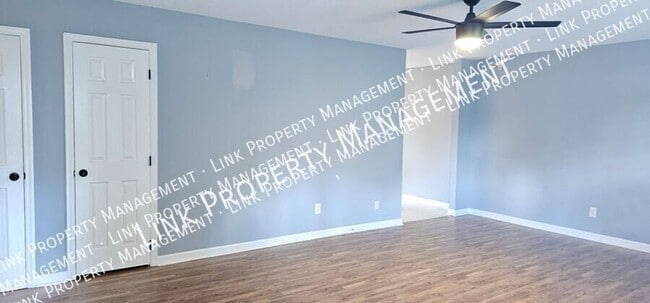 Building Photo - 140 S Elmwood St