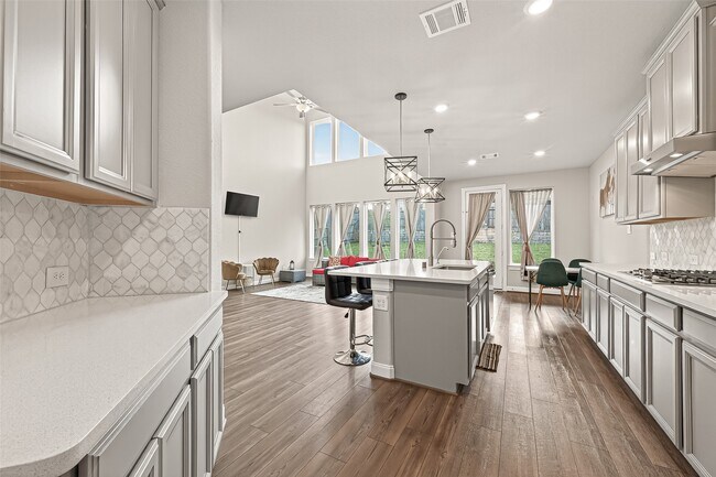 Building Photo - 17685 Martin Crk Ln