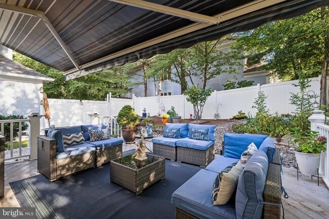 Building Photo - 47660 Pennrun Way