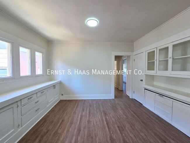 Building Photo - 1027 1/2 E. Ocean Blvd.-
