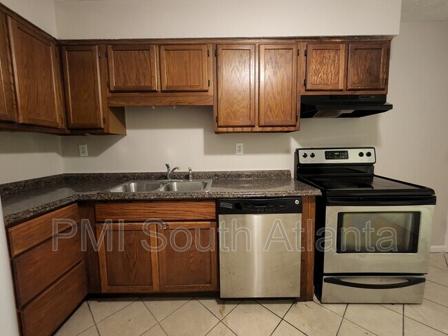 Building Photo - 107 Spring Ct