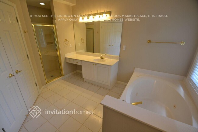 Building Photo - 3205 Christiana Cir