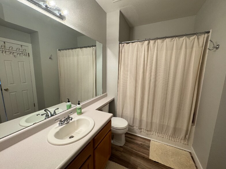 Building Photo - 4545 Wheaton Dr