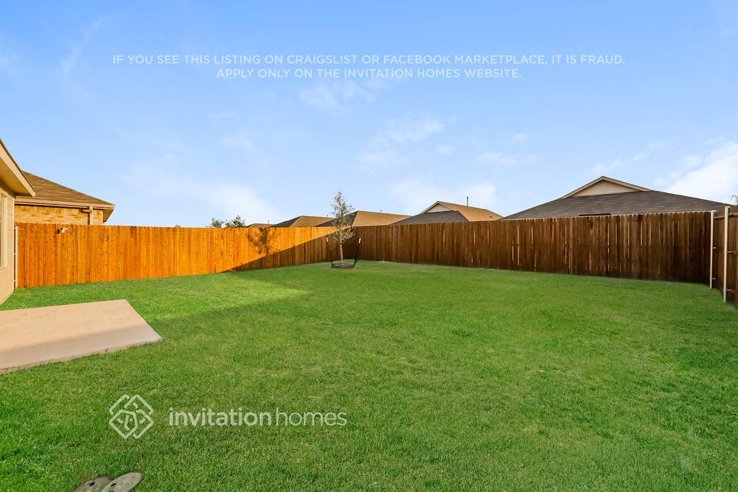 Building Photo - 2307 Ava Dr